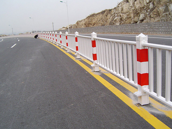 道路護(hù)欄